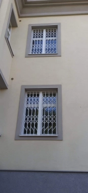 Nůžková mříž