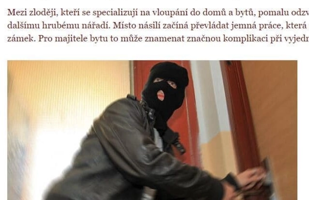 Přibývá vloupání bez zničených dveří.