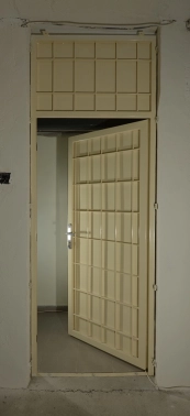 Mřížové dveře
